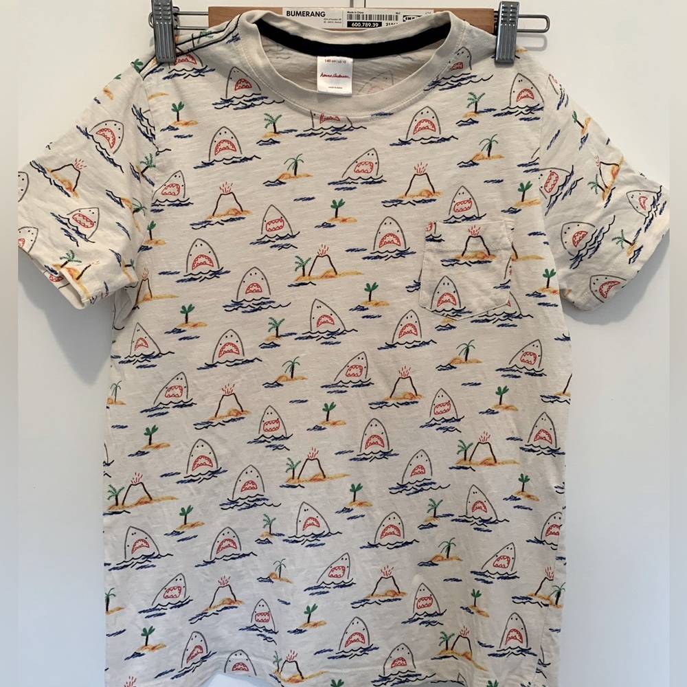 EUC! Hanna Andersson Shark Graphic Tee - Picture 2 of 4